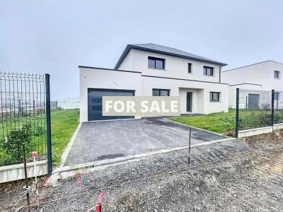 New Build Detached House with Garden