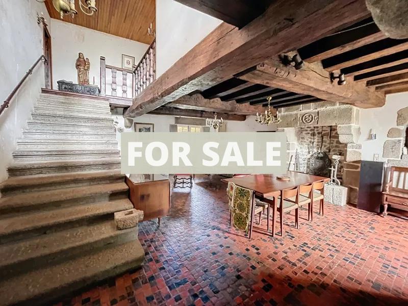 Large House with Swimming Pool and 1 Hectare Gardens