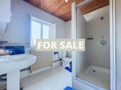 Large House with Swimming Pool and 1 Hectare Gardens