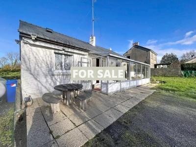 Detached House with Garden by the Coast