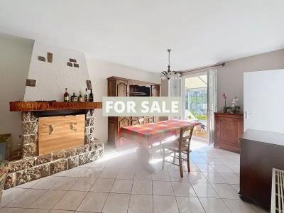 Detached House with Garden by the Coast