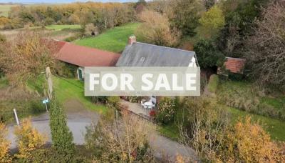 Detached Country House with Garden by the Coast