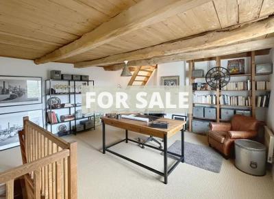 Detached Country House with Garden by the Coast