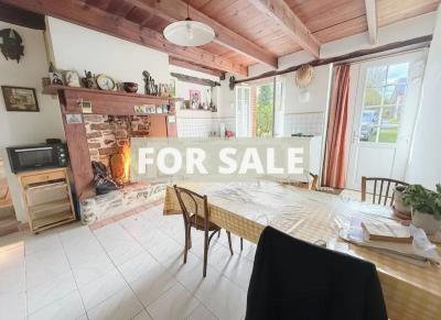 Detached Country House with Garden by the Coast