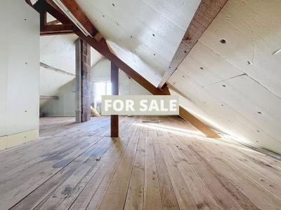 Detached House with Garden by the Coast