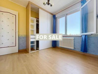 Detached House with Garden by the Coast