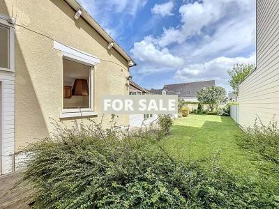 Town House with Neat Garden