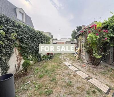 Stone Built Town House with Courtyard