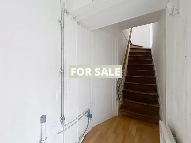 Stone Built Town House with Courtyard