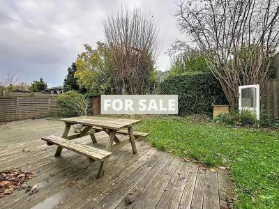 Traditional House with Garden