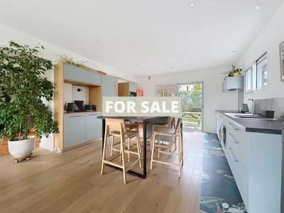 Traditional House with Garden