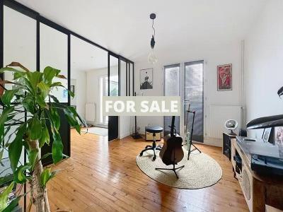 Traditional House with Garden