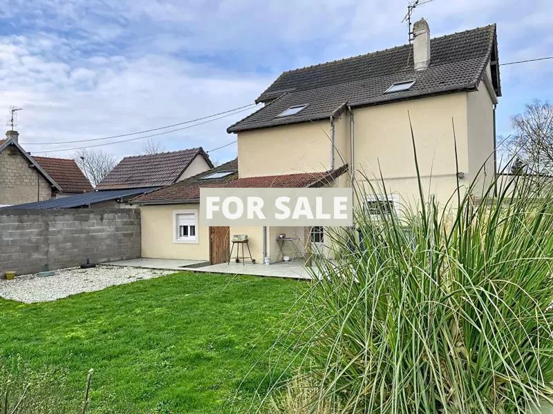 Detached House with Garden