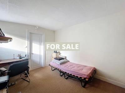 Town House with Neat Garden