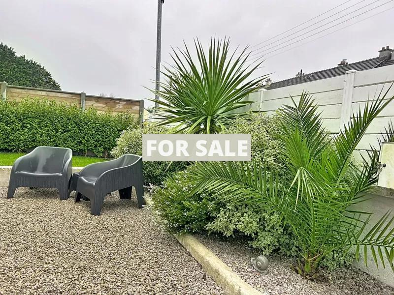 Contemporary House in Coastal Location