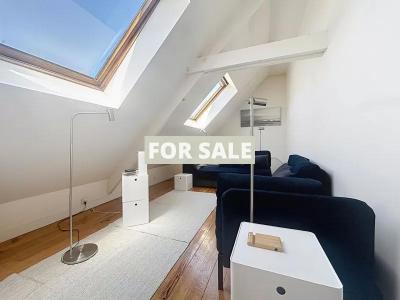 Town House in Coastal Port Town Location
