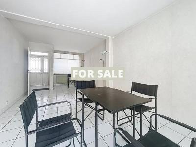 Town House in Coastal Port Town Location