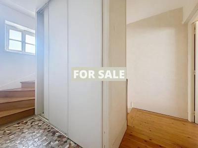 Town House in Coastal Port Town Location