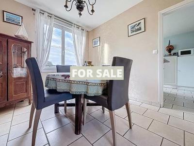 Traditional House with Garden