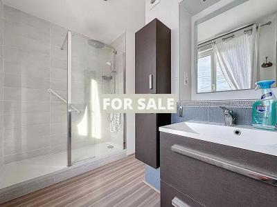 Traditional House with Garden