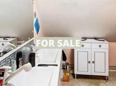 Detched House Close to Coast with Garden