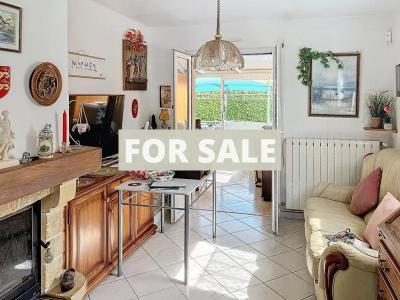 Detched House Close to Coast with Garden