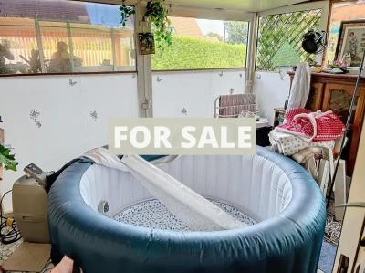 Detched House Close to Coast with Garden