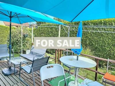 Detched House Close to Coast with Garden