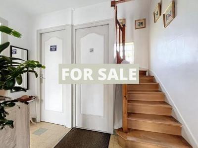 Detached House with Mature Garden