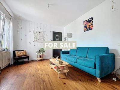 Detached House with Garden by the Coast