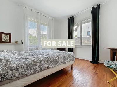 Detached House with Garden by the Coast