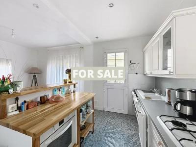 Detached House with Garden by the Coast