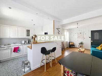 Detached House with Garden by the Coast