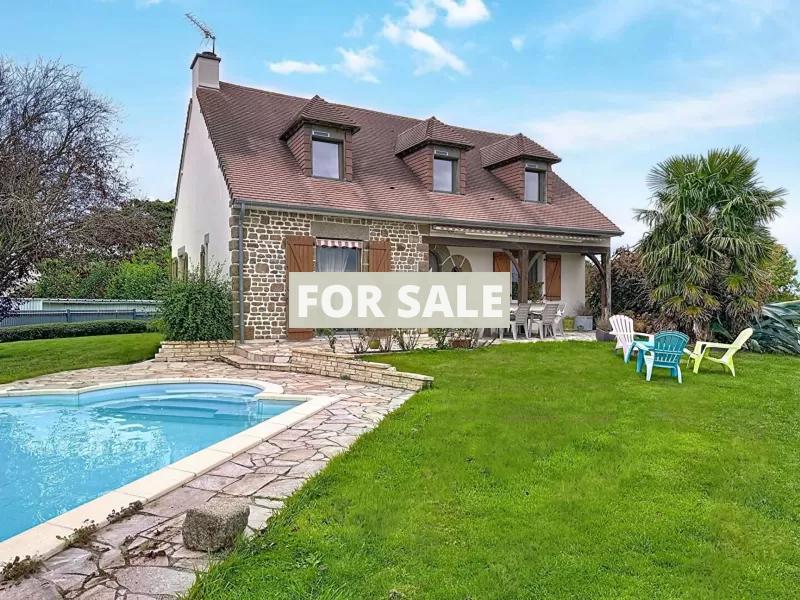 Coastal Detached Villa with Swimming Pool