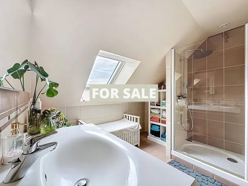 Coastal Detached Villa with Swimming Pool