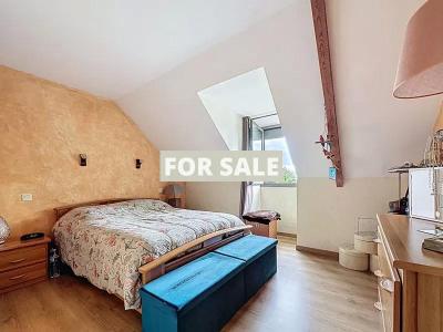 Coastal Detached Villa with Swimming Pool