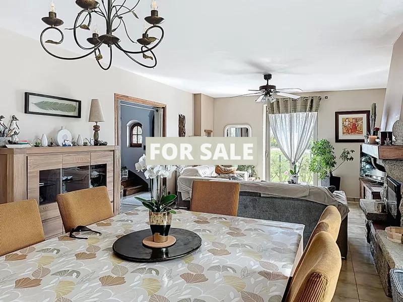 Coastal Detached Villa with Swimming Pool