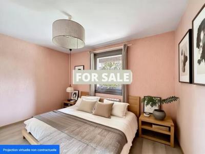 Coastal Detached Villa with Swimming Pool