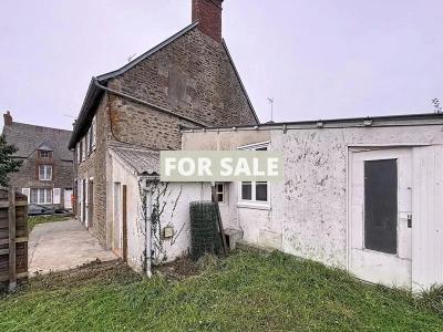 Traditional House with Garden