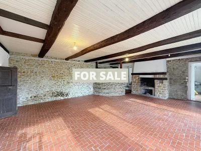 Traditional House with Garden