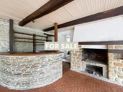 Traditional House with Garden