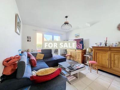 Modern House with Garden in Coastal Town