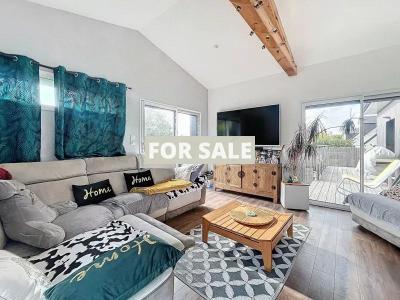 Immaculate Contemporary Detached House