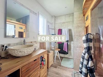 Immaculate Contemporary Detached House
