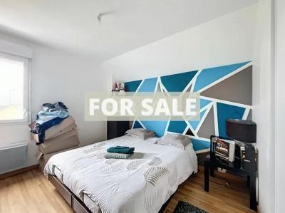 Detached House with Garden by the Coast