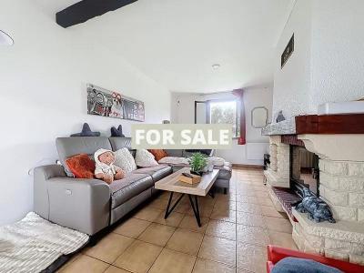 Contemporary Detached House with Landscaped Garden