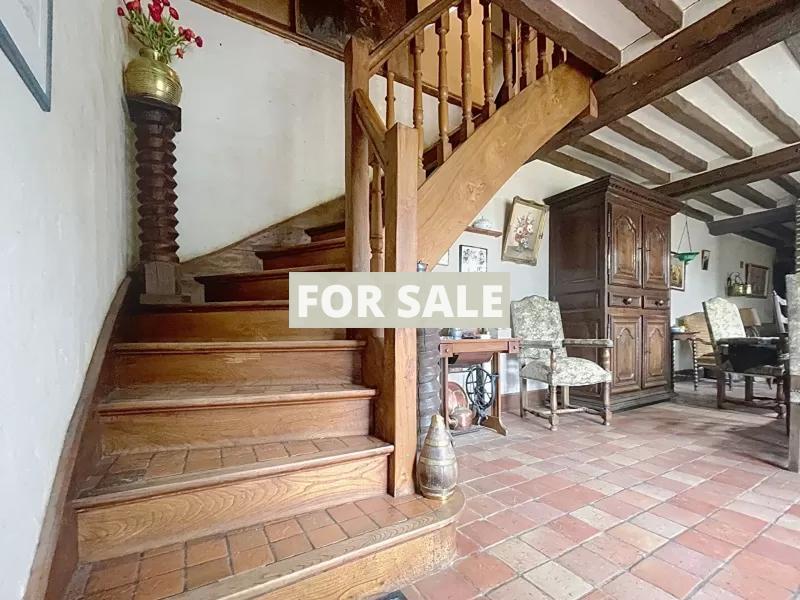 Detached Country House with Outbuilding