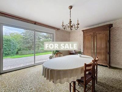 Detached House with Parkland Gardens