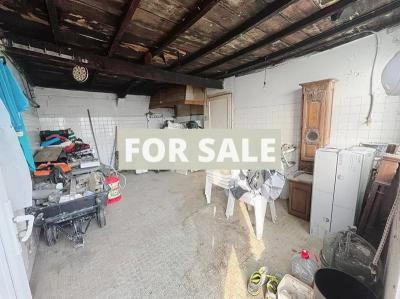 Detached House to Renovate on Building Plot