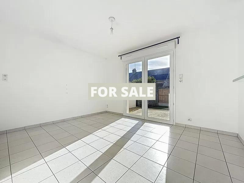 Ideal Holiday Home Cottage with Garage and Garden